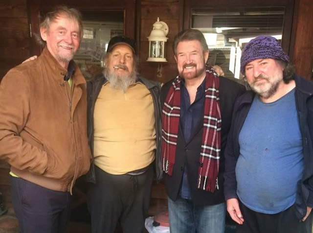 Derryn Hinch touring Port Melbourne Hostel and Eunice Seddon